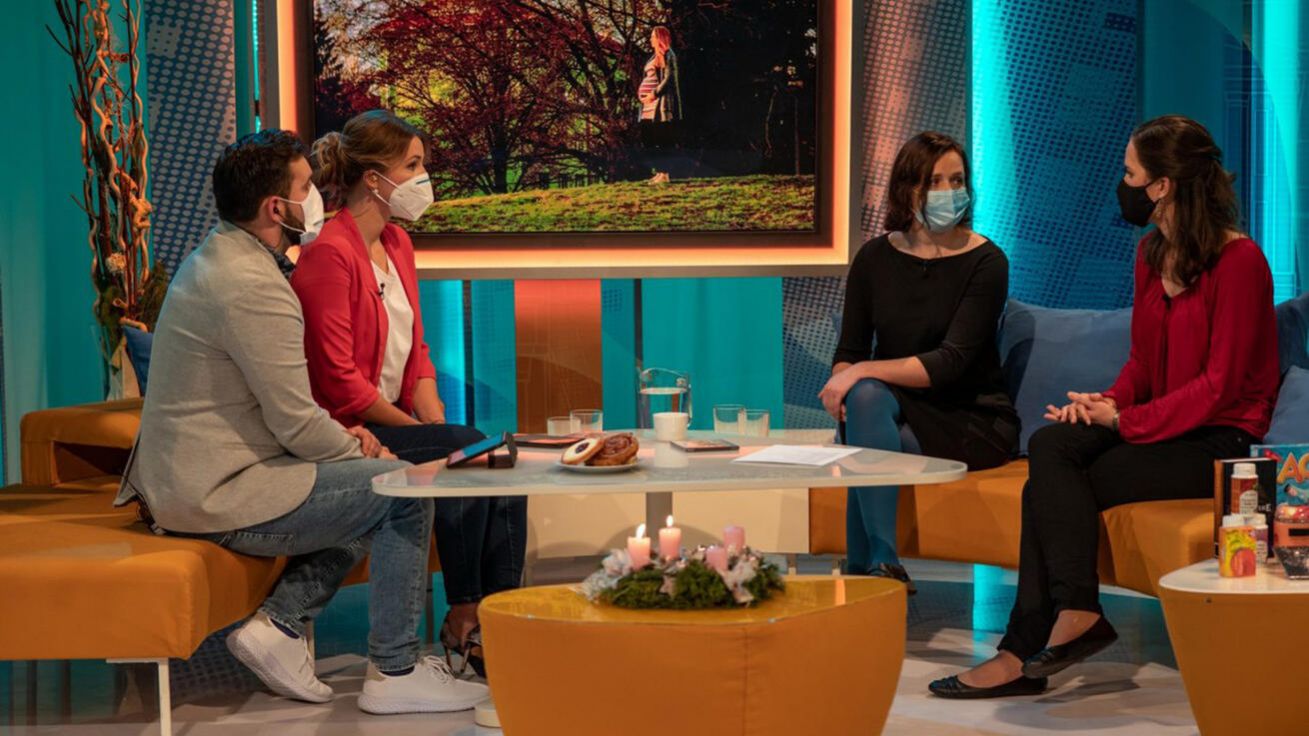 image:Image Prezentace práce Na počátku v České televizi.