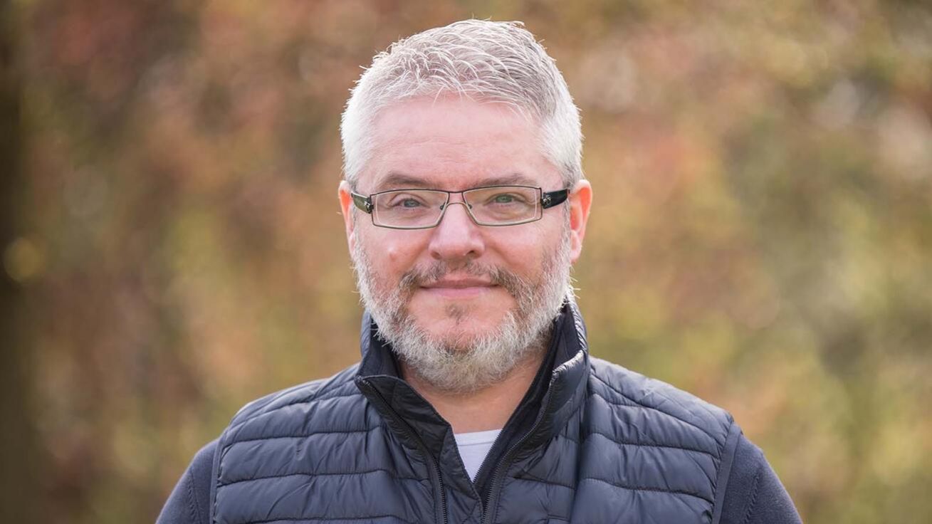 Na náboženský život první republiky se Martin Jemelka ve své poslední knize „Víra a nevíra ve stínu továrních komínů“ dívá z perspektivy průmyslového dělnictva. image:Image Na náboženský život první republiky se Martin Jemelka ve své poslední knize „Víra a nevíra ve stínu továrních komínů“ dívá z perspektivy průmyslového dělnictva.