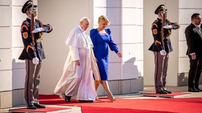 image:Image Nikdo se nemůže izolovat