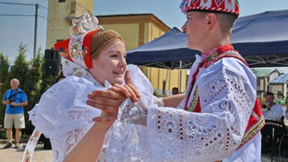 image:Image Měsíc po tornádu