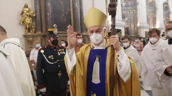 image:Image Brněnský biskup Vojtěch Cikrle sloužil mši sv. na poděkování a za šťastnou budoucnost Brna.