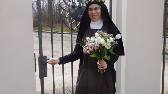 image:Image Sestra Miriam skládala věčné sliby 19. března na svátek sv. Josefa.