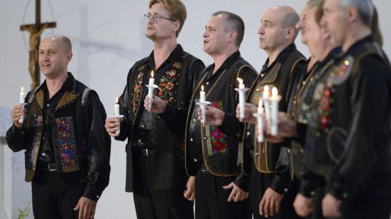 image:Image Svatováclavský hudební festival nezůstává jen ve městech. Třeba v Sudicích na Hlučínsku předvede 18. září mužský sbor Orpheus z Ukrajiny pravoslavné zpěvy.