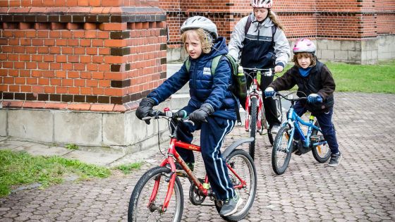 image:Image Do kostela na kole