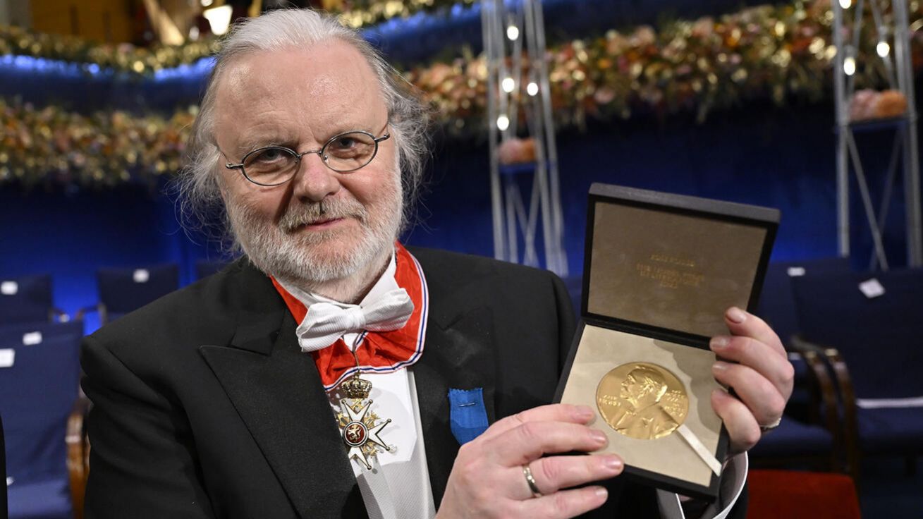 image:Image „Mám jasný pocit, že Bůh je zároveň velice blízký i velice vzdálený,“ říká nobelista Jon Olav Fosse.
