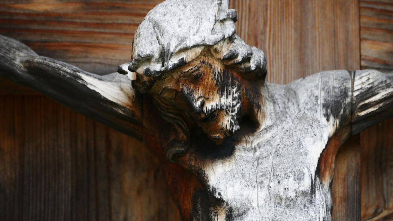 image:Image Rána po uštknutí, která symbolizuje následek našeho hříchu, se může uzdravit díky pohledu na Ukřižovaného, díky víře v toho, kdo sám je Život.