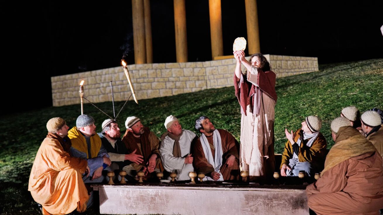 image:Image Poslední večeře v podání žďárských pašijí.