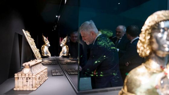 image:Image Poklad na cestách