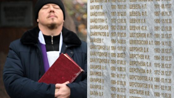 image:Image Katolický kněz vede modlitbu u pomníku obětí stalinismu na Archandělském hřbitově v Kazani (v ruské republice Tatarstán) v říjnu 2023.