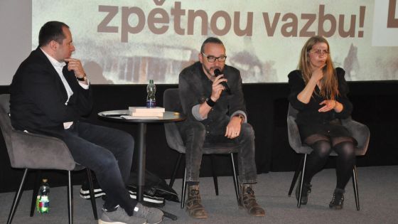 image:Image V rámci Jednoho světa besedoval i bývalý zpravodaj ČT Jakub Szántó.