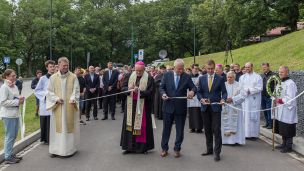 image:Image Nová silnice na Hostýně už slouží poutníkům