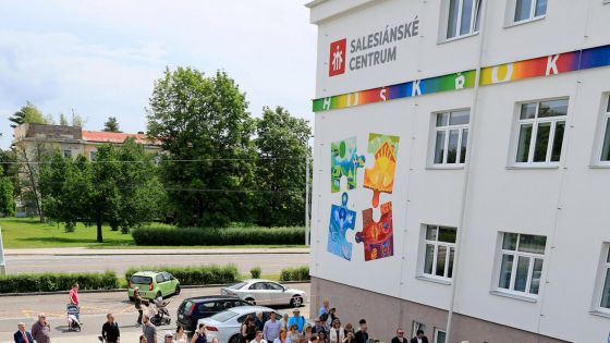 image:Image Z otevření salesiánského centra.