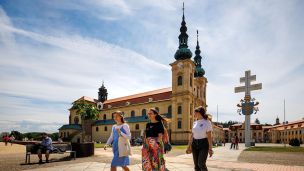 image:Image Bůh má být chválen všemi jazyky