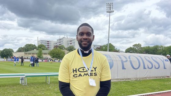 image:Image Jáhen Jason Nioka, který má na starosti kontingent olympijských kaplanů. Mimo jiné bývalý šampion v judu.