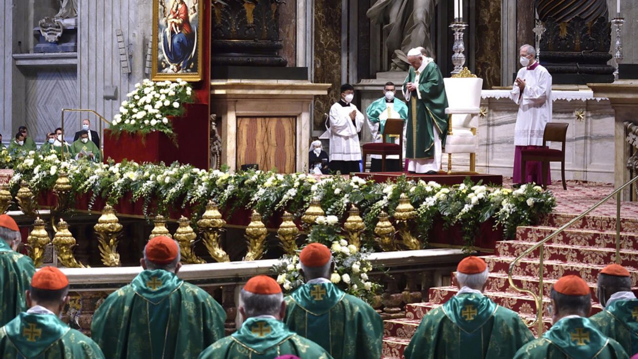image:Image „Jak je na tom ‚sluch‘ našeho srdce?“ tázal se papež při začátku synody.