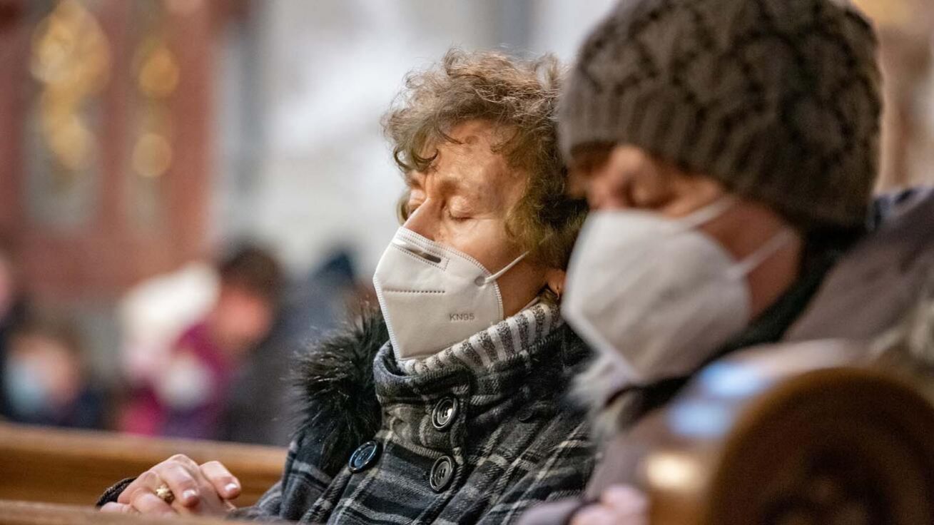 image:Image Oči jsou na tváři tím hlavním, ale bez zbytku obličeje jim chybí důležitý kontext.