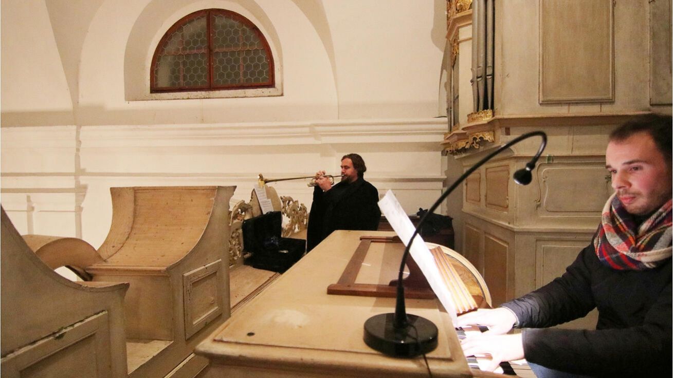 image:Image Opravu varhan před lety inicioval varhaník Tomáš Kollár.
