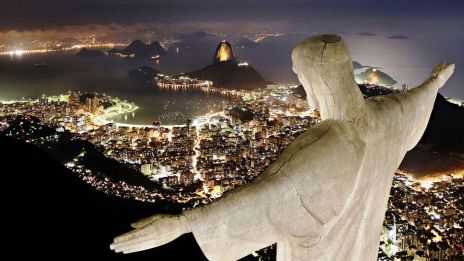 image:Image 90 let sochy Krista v Brazílii