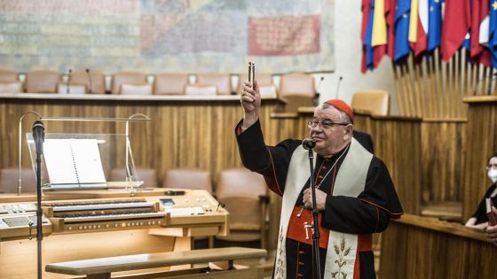 image:Image Univerzita Karlova má nové varhany