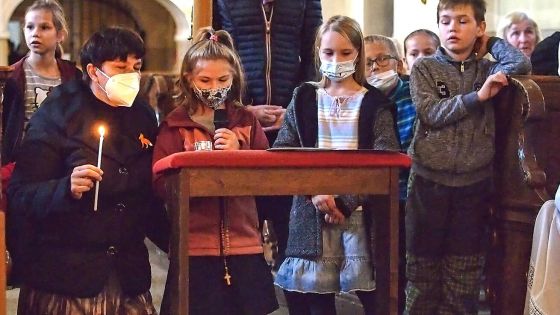 image:Image Milion dětí se modlí růženec