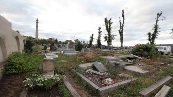image:Image Tornádo neušetřilo ani hřbitovy
