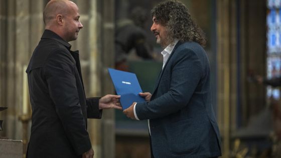 image:Image Těžká pomoc bližnímu na ulici