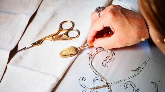 image:Image „Kdo vyšívá, nehřeší“