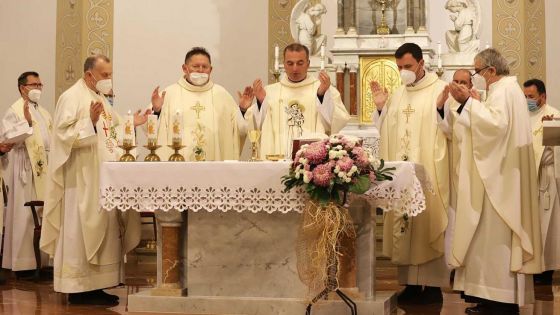 image:Image V Ostrožské Lhotě se modlili za kněze a nová povolání