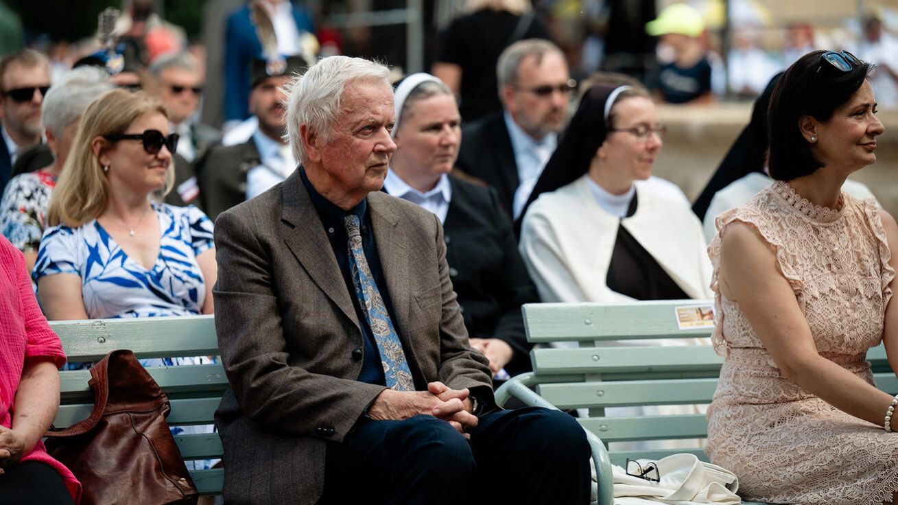 image:Image Ocenění získla i zakladatel legendárního Spirituál Kvintetu Jiří Tichota.