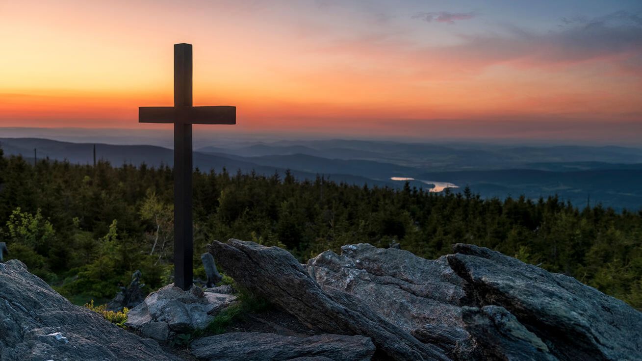 image:Image Vrcholový kříž na Svarohu.