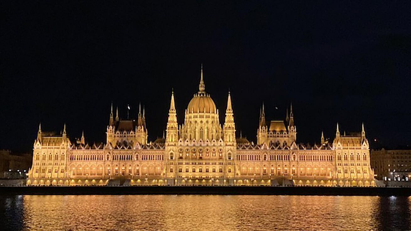 image:Image V týdeníku Slyšte, lidé! se tento týden vypravíme na hudební výlet do Maďarska. Přidejte se k nám v sobotu 10. srpna v 19.15.