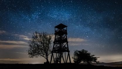 Maličcí pod hvězdnou oblohou image:Image Maličcí pod hvězdnou oblohou