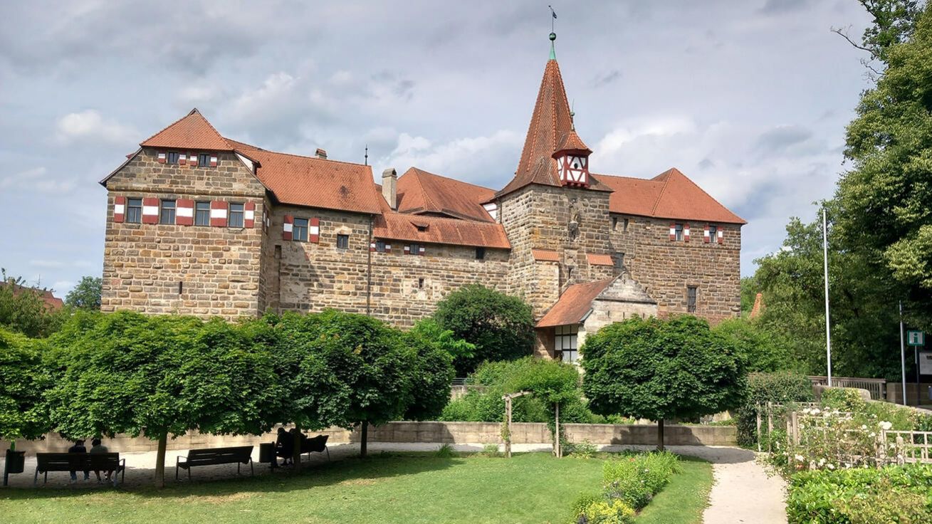 image:Image Hrad Wenzelburg leží nedaleko Norimberka.