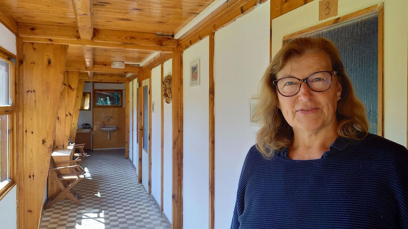 image:Image V měsíci květnu a říjnu nabízejí majitelé kněžím možnost využít zdarma prostory dvou pokojíků, které sousedí s kuchyní a verandou. „Rádi bychom, kdyby naše Poustevna sloužila jako občerstvovací stanice, kde si kněží mohou odpočinout,“ říkají.