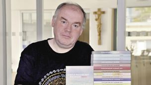 O hrdinských osudech i svatých odvedle image:Image O hrdinských osudech i svatých odvedle