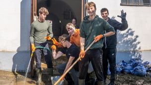 image:Image Studenti pomáhali v Opavě