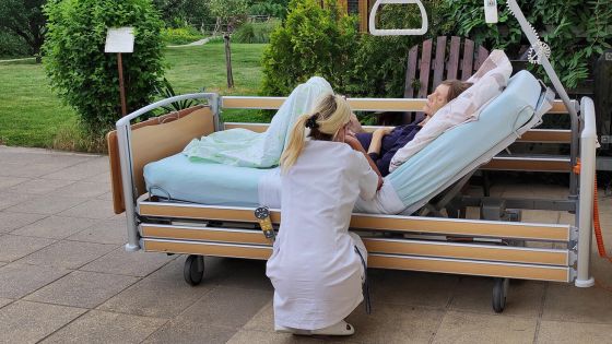 image:Image Práce v hospici je náročná, ale smysluplná a obohacující.