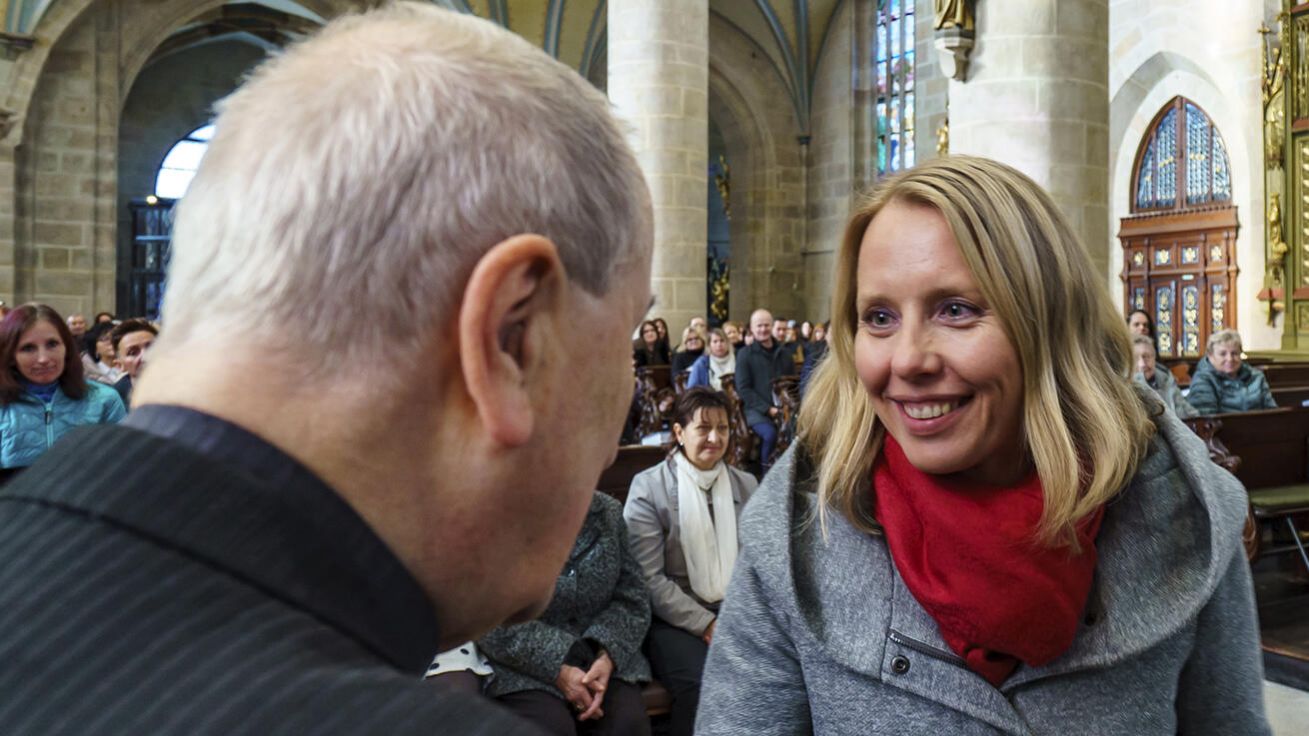 image:Image Na dvacet pracovníků Diecézní charity převzalo ocenění sv. Vincence z Pauly.