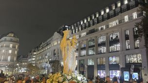 Mariina socha zpět v Notre-Dame image:Image Mariina socha zpět v Notre-Dame