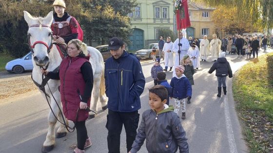 image:Image Daroval, co sám potřeboval