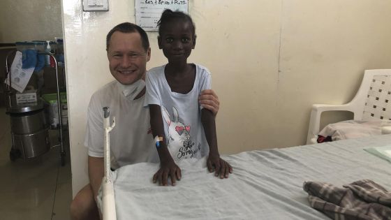 image:Image „Díky štědrosti dárců můžeme zůstat nezávislí a pomáhat, kde je třeba, už pár hodin po katastrofě,“ děkuje dětský chirurg Jan Trachta.