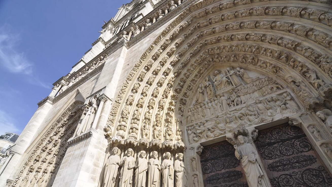 image:Image Tympanon nad hlavním vchodem do katedrály Notre-Dame v Paříži, scéna Posledního soudu.