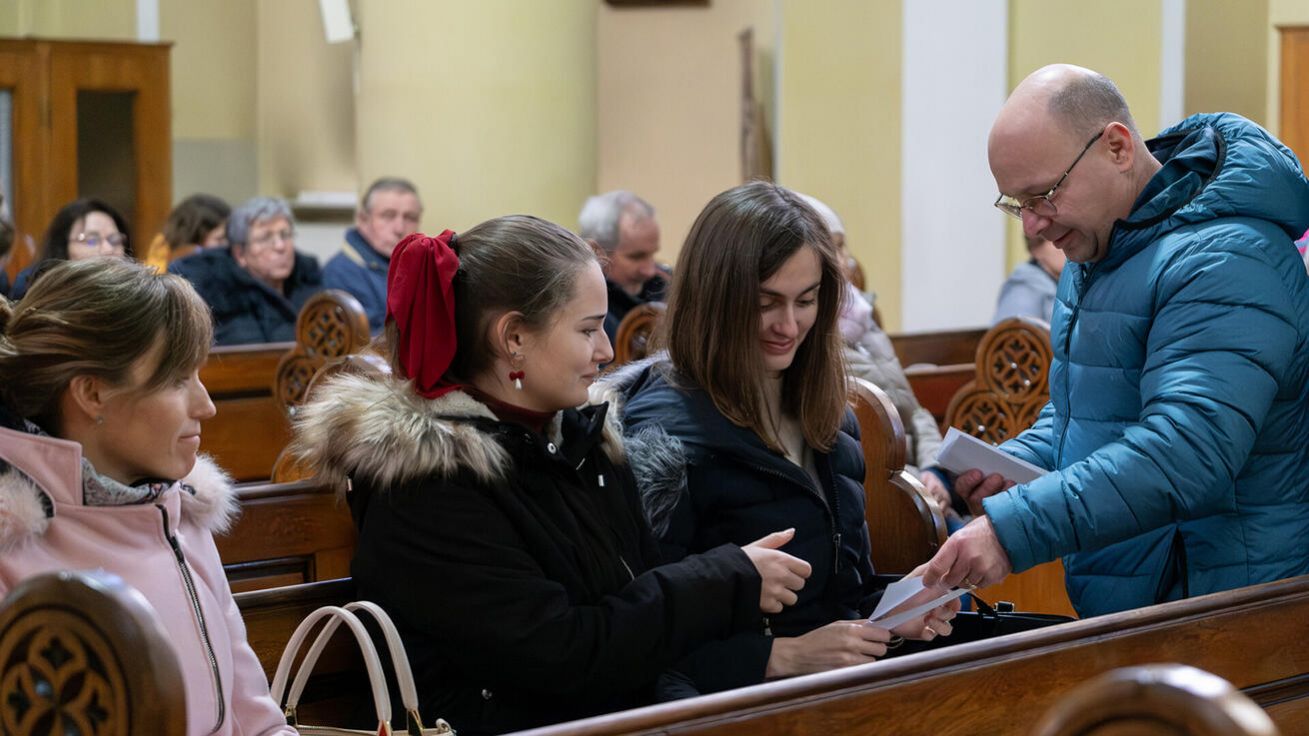 image:Image Organizátoři setkání v jubilejním chrámu v Českém Těšíně aktivně zapojili přítomné do programu.
