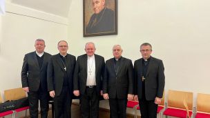 Josef Nuzík v čele biskupů image:Image Josef Nuzík v čele biskupů