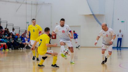 Kněží změřili síly ve futsale image:Image Kněží změřili síly ve futsale