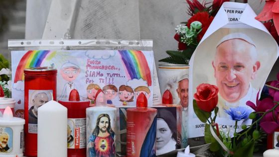 image:Image Papežův zdravotní stav je kritický, svět se za něj modlí