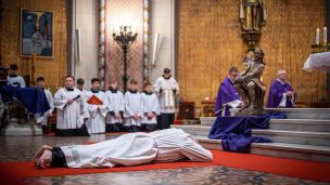 image:Image Arcibiskup prosil za odpuštění