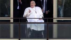 image:Image Foto: Papež pozdravil veřící