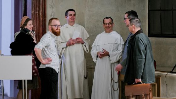 image:Image Z debaty Od mravního zákona k víře. Kantova filosofie náboženství.