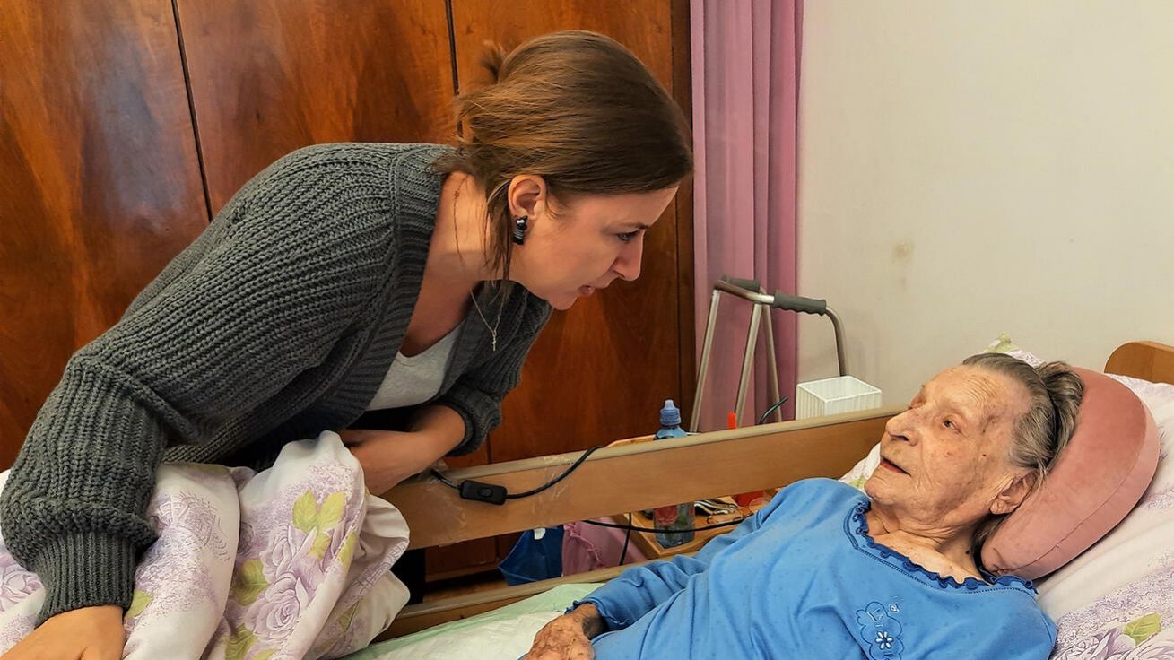 image:Image Díky schopnostem zdravotních sester nemusejí pacienti tak často na vyšetření do nemocnic.
